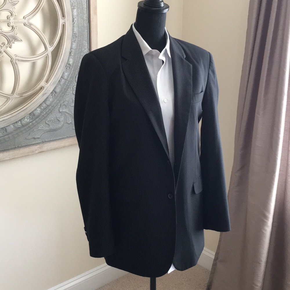 Perry Ellis young men’s suit.